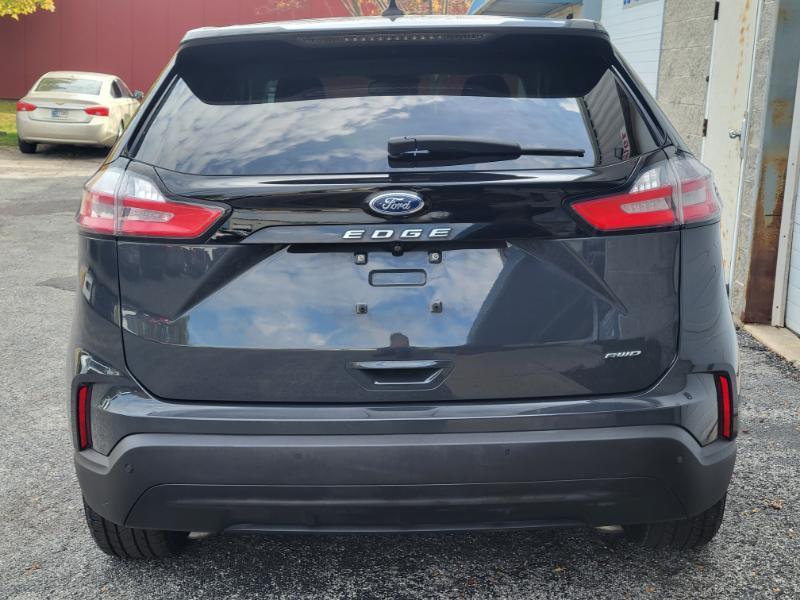 Ford Edge SE AWD 2021