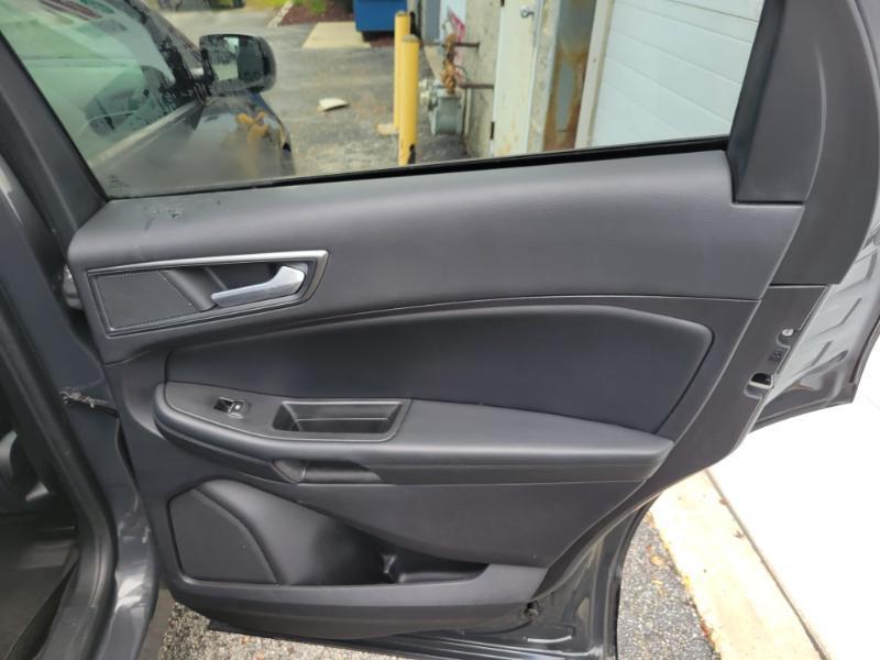 Ford Edge SE AWD 2021