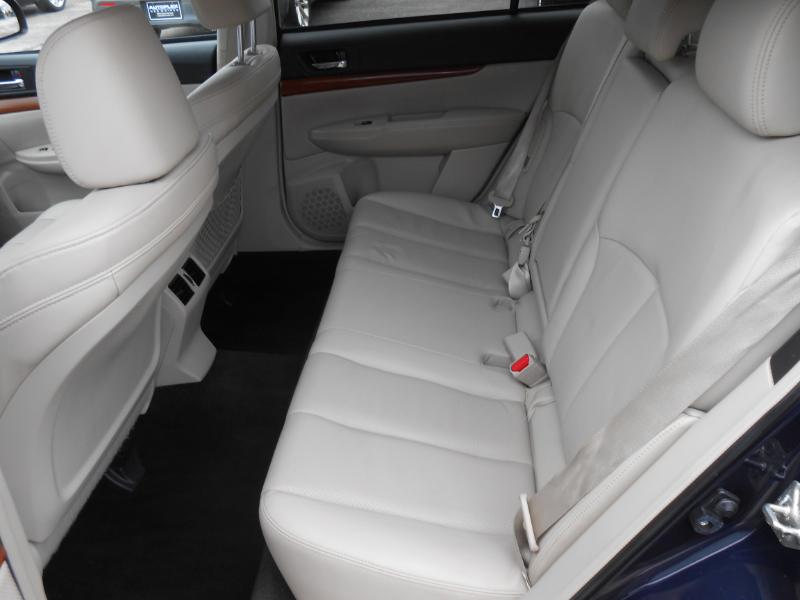 Subaru Outback 2.5i Limited 2014