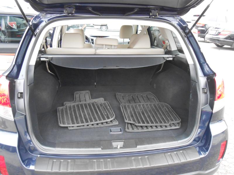 Subaru Outback 2.5i Limited 2014