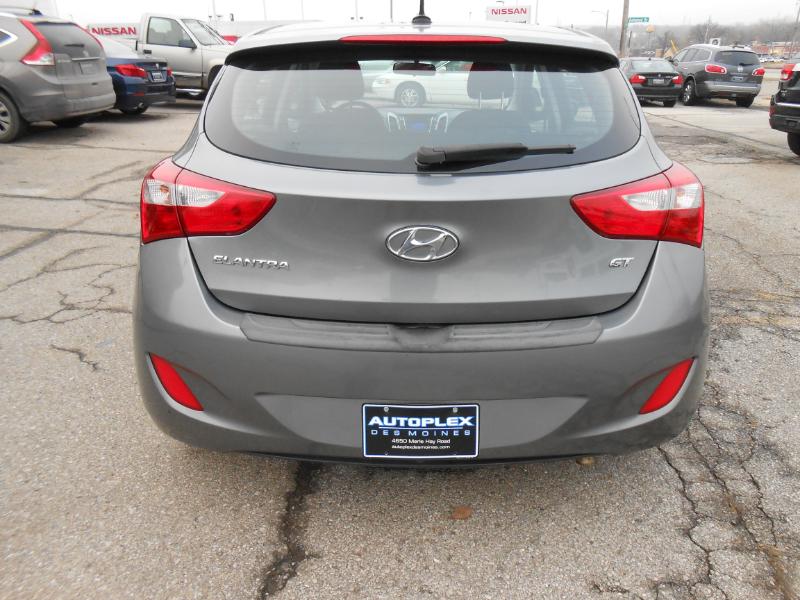 Hyundai Elantra GT A/T 2017