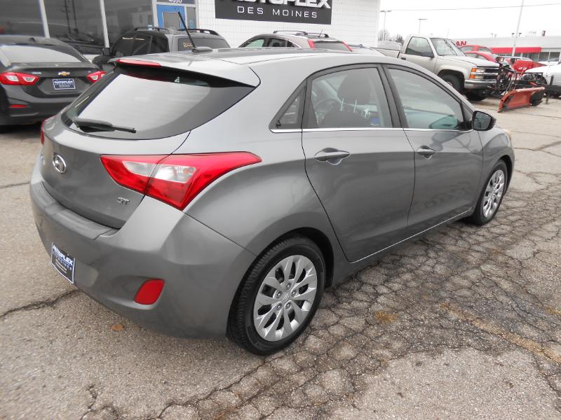 Hyundai Elantra GT A/T 2017