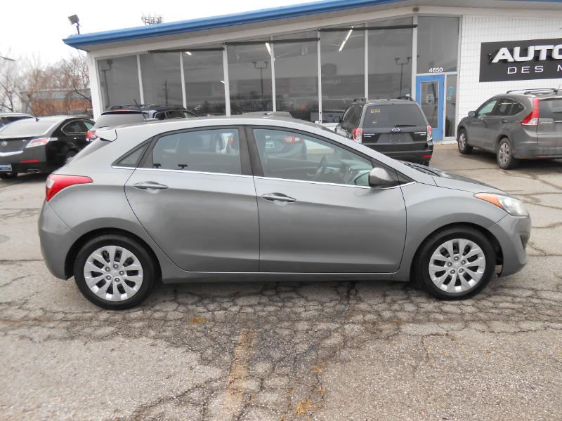 Hyundai Elantra GT A/T 2017