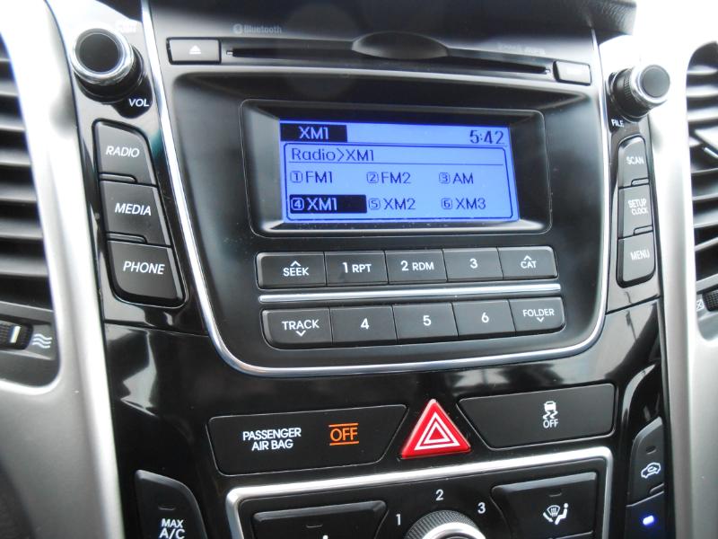 Hyundai Elantra GT A/T 2017