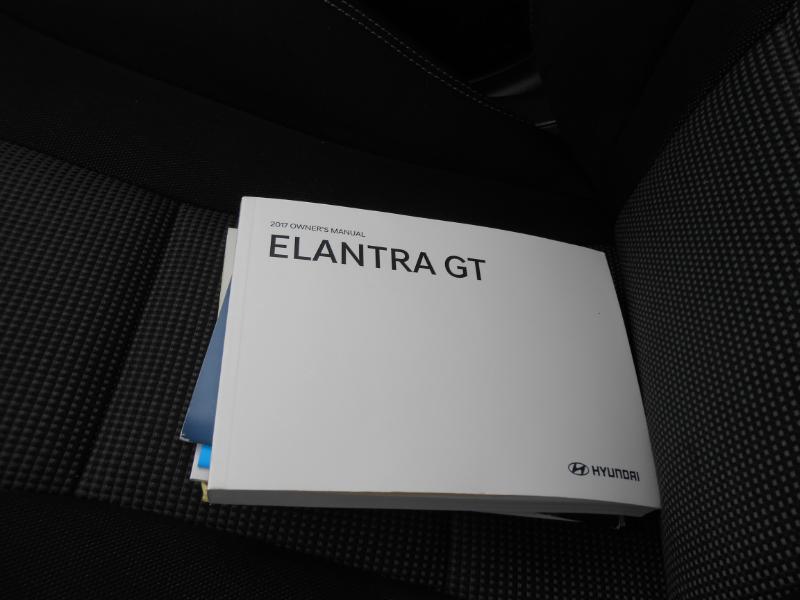 Hyundai Elantra GT A/T 2017