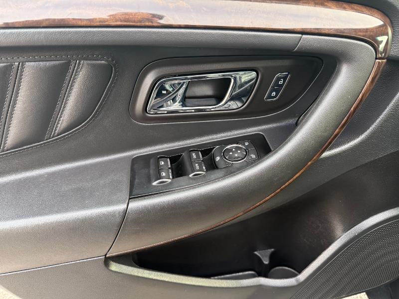 Ford Taurus Limited AWD 2013