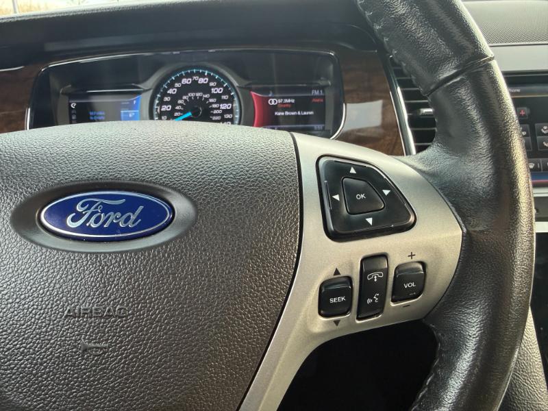 Ford Taurus Limited AWD 2013