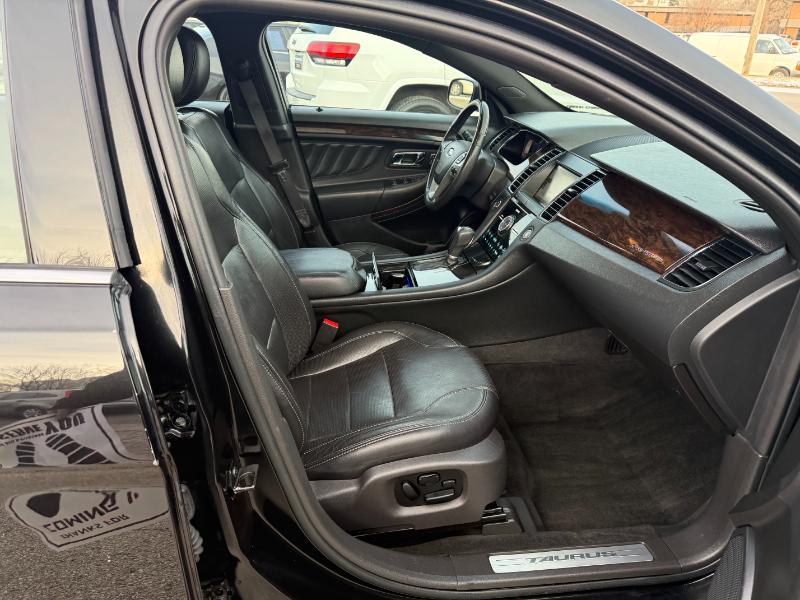 Ford Taurus Limited AWD 2013