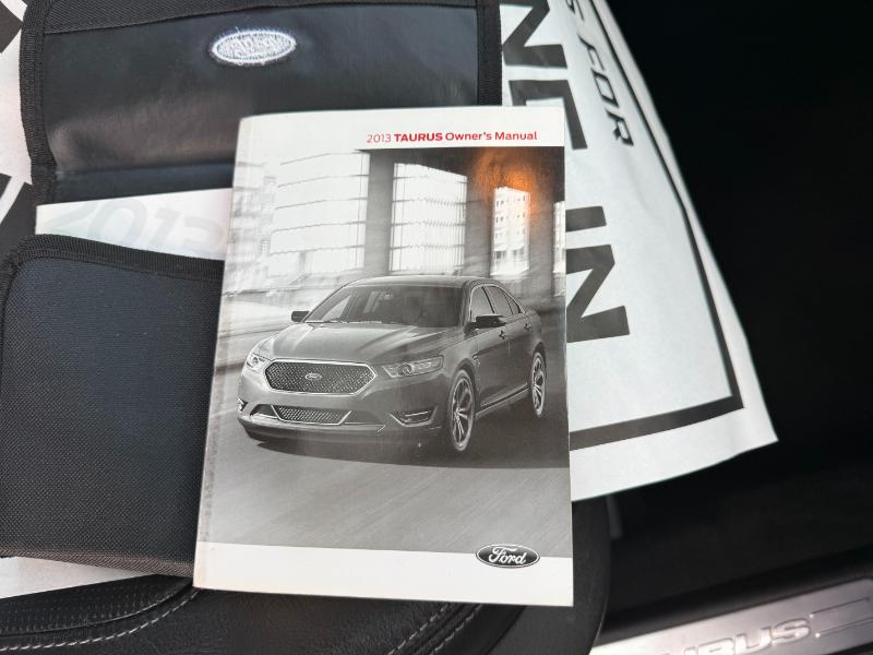 Ford Taurus Limited AWD 2013