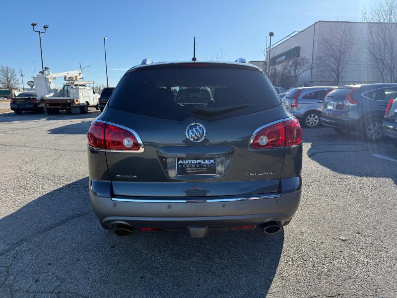 Buick Enclave Premium FWD 2012