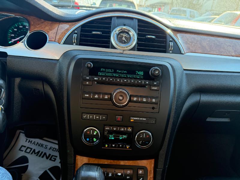 Buick Enclave Premium FWD 2012