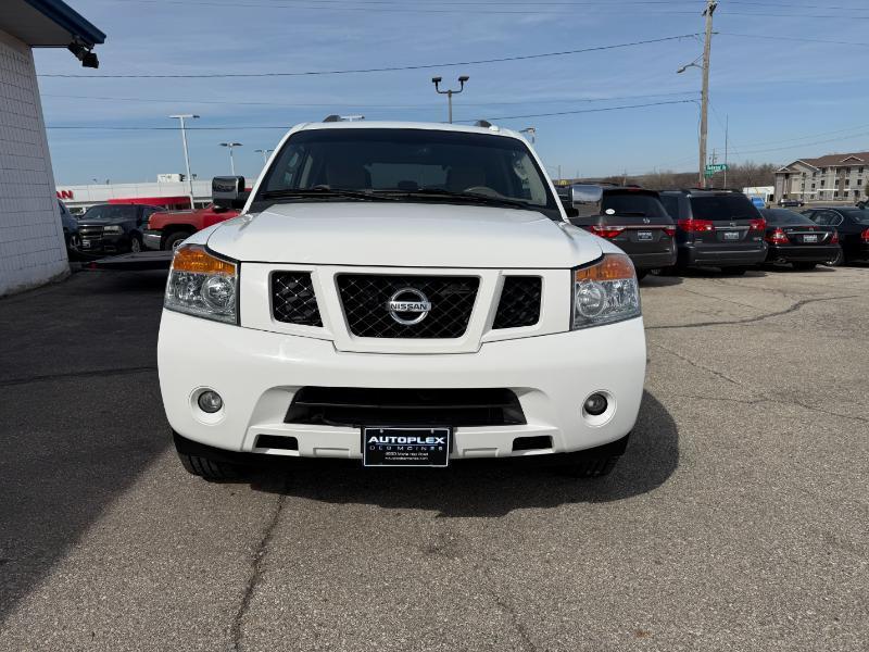 Nissan Armada SV 4D SUV 4WD 2012