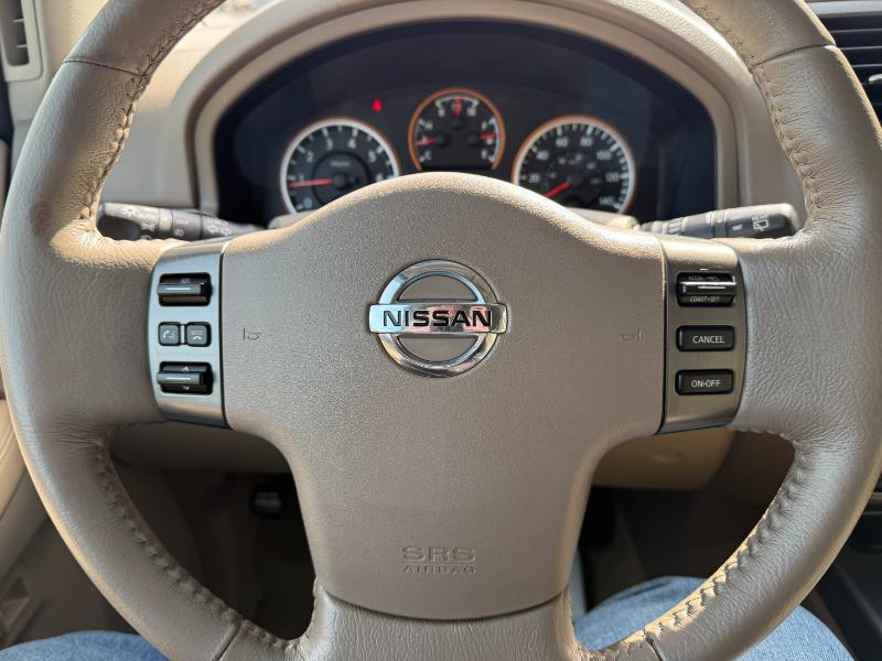 Nissan Armada SV 4D SUV 4WD 2012