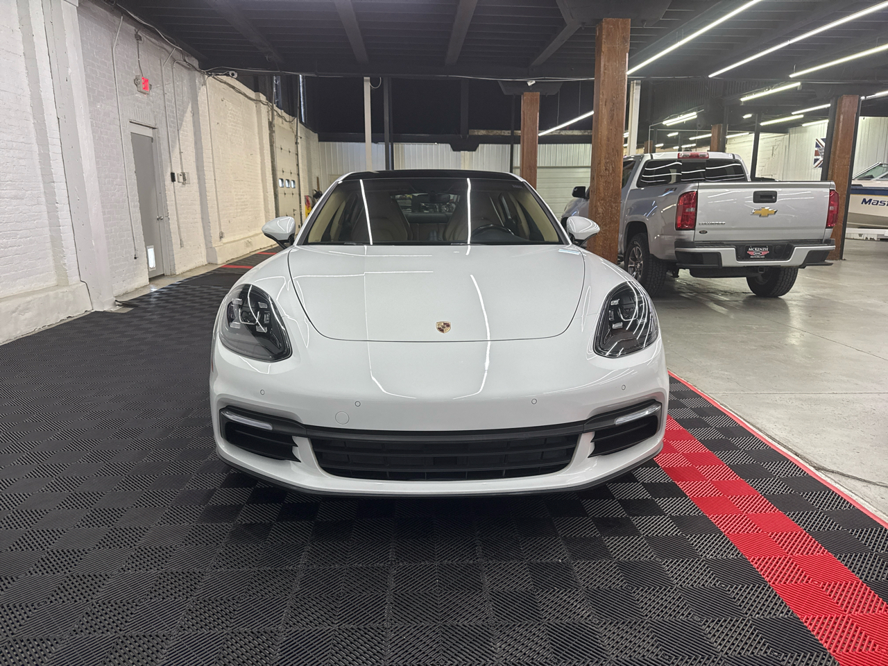 Porsche Panamera 4 2017