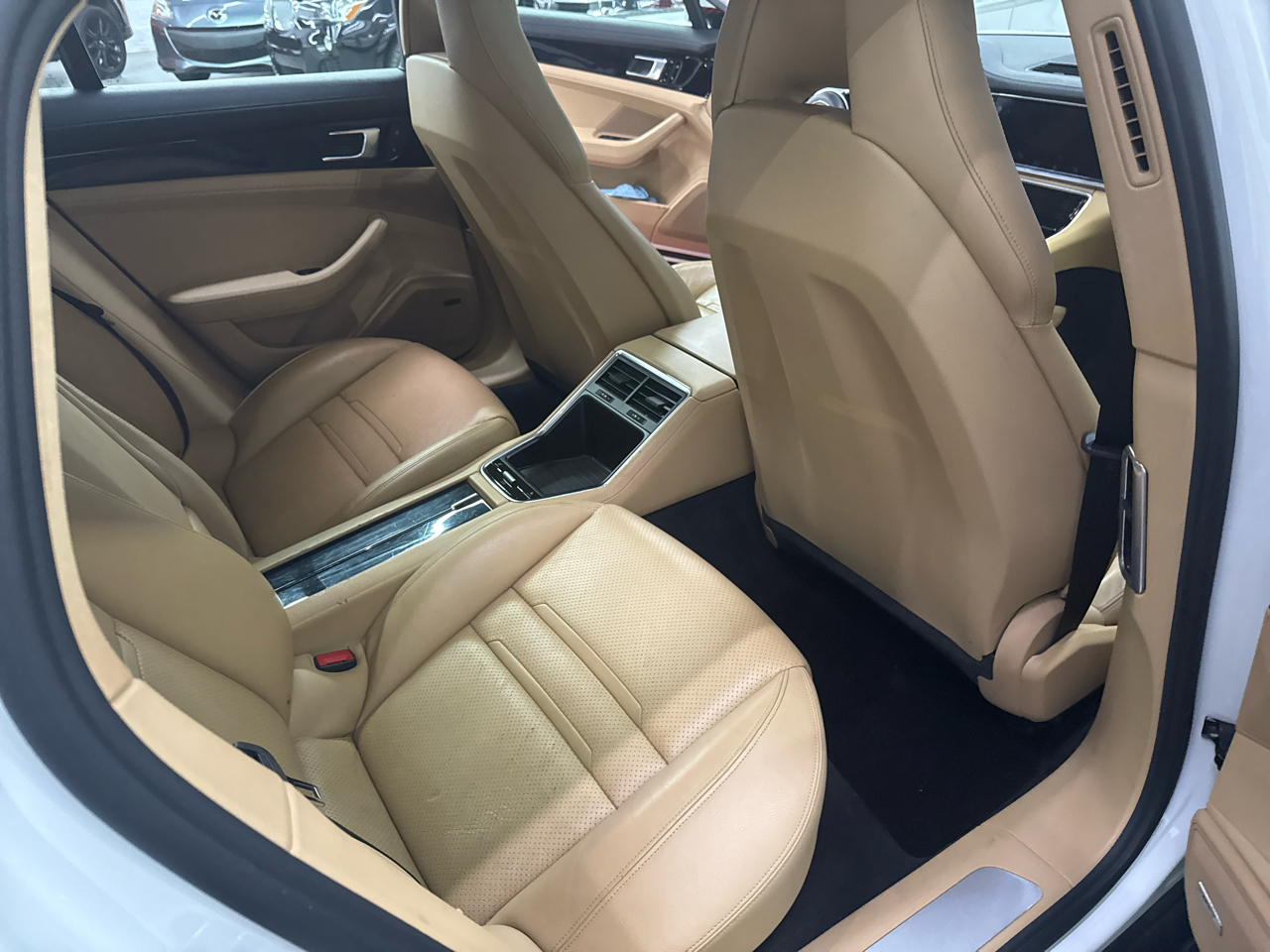 Porsche Panamera 4 2017