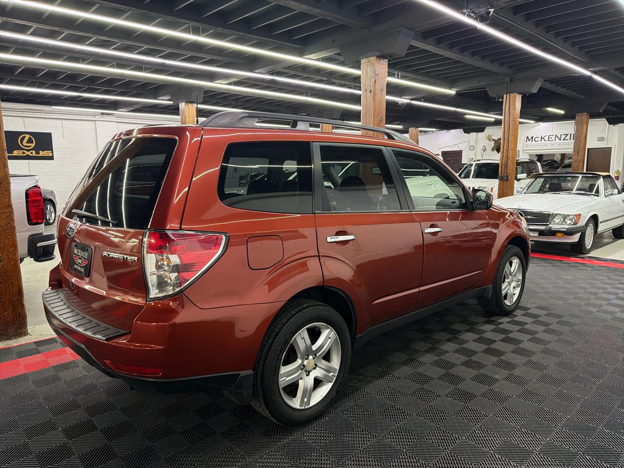 Subaru Forester 2.5X Premium 2010