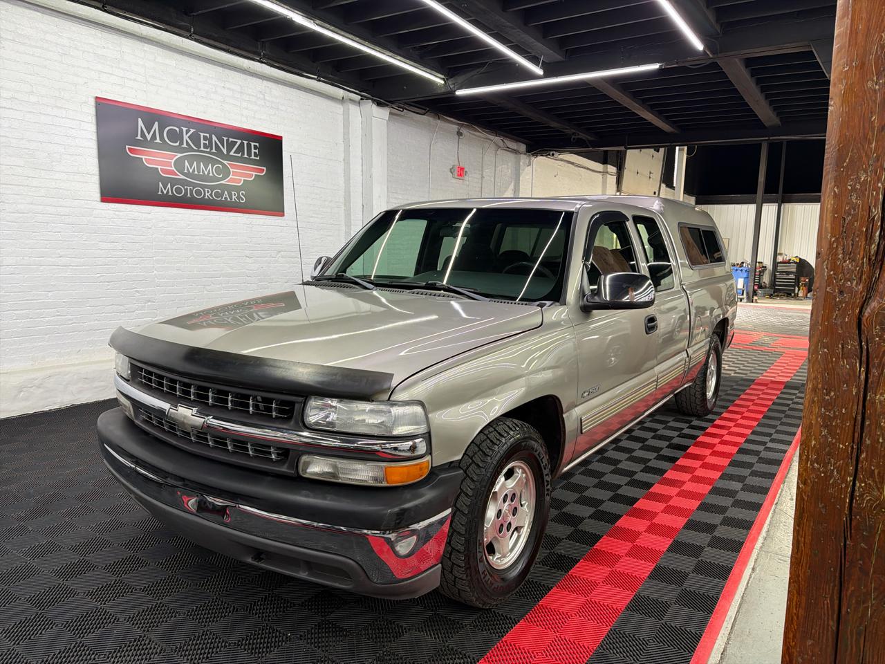 Chevrolet 1500 Pickups Ext Cab 155.5" 2002