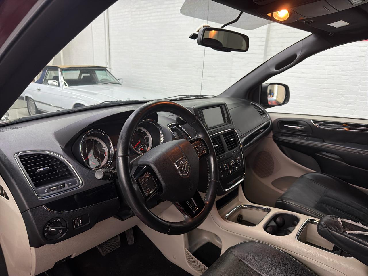 Dodge Grand Caravan SXT 2017