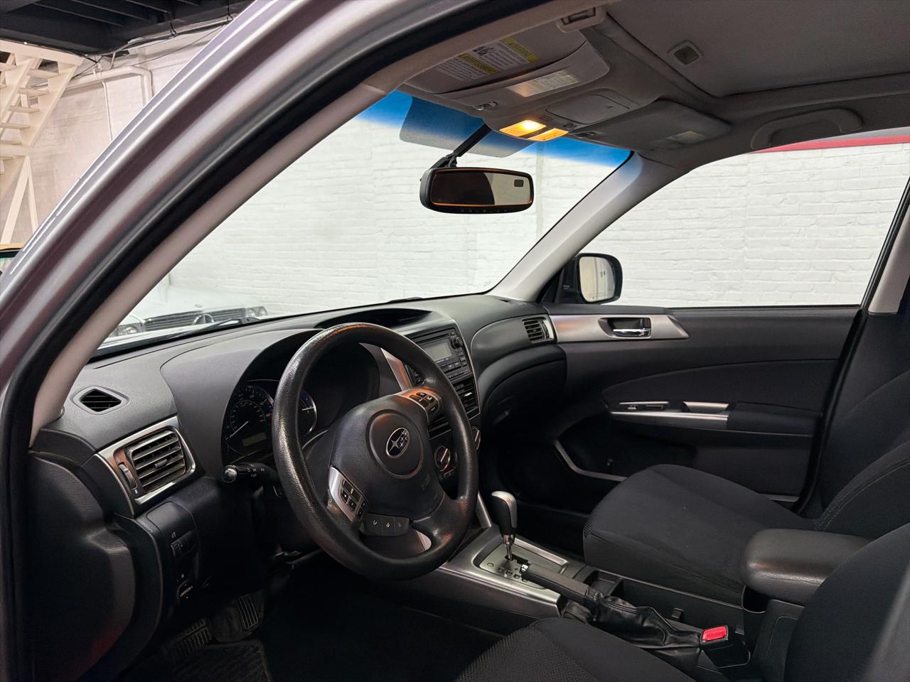 Subaru Forester 2.5X Premium 2012