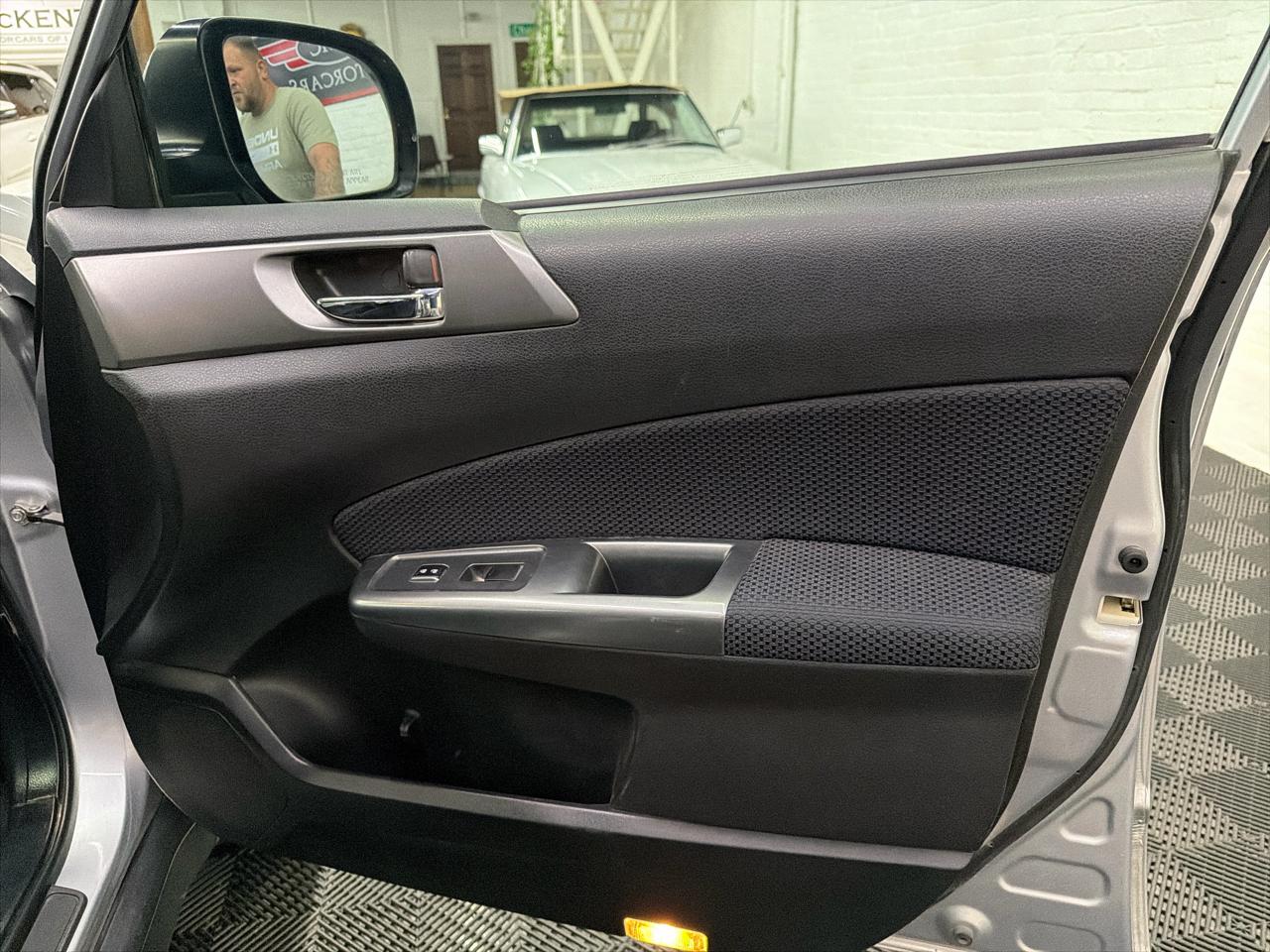 Subaru Forester 2.5X Premium 2012