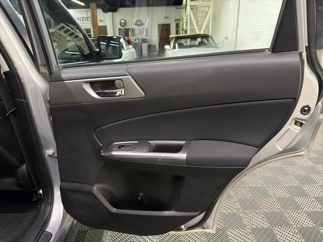 Subaru Forester 2.5X Premium 2012