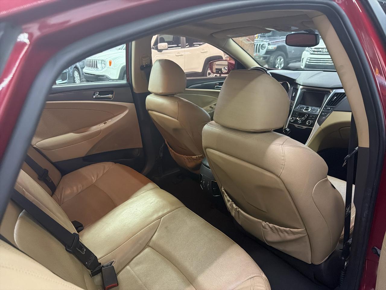 Hyundai Sonata Hybrid Sedan 2011