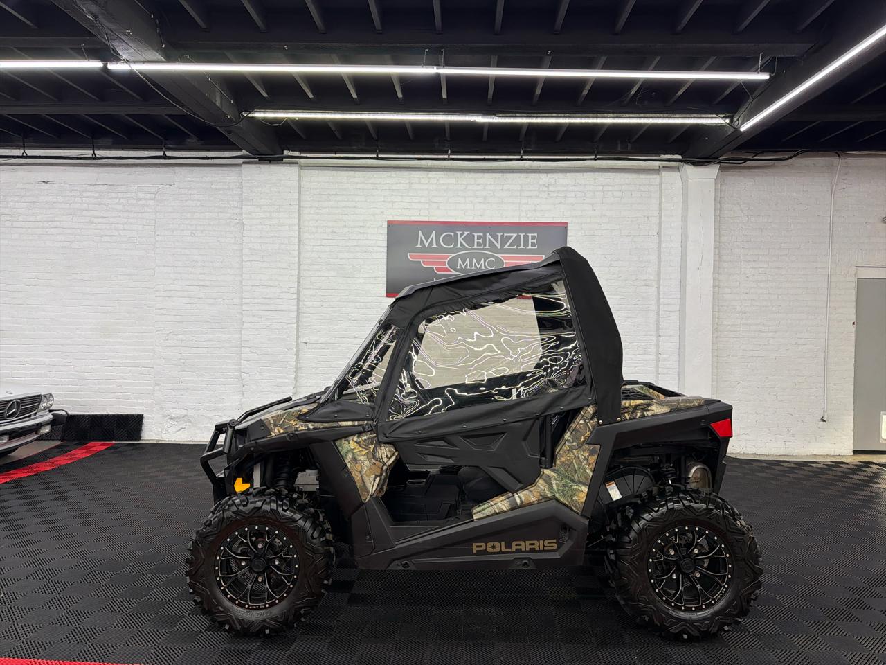 2015 Polaris RZR 900 
