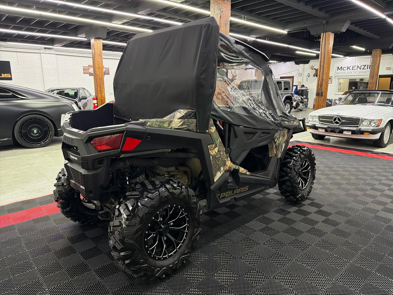 Polaris RZR 900  2015
