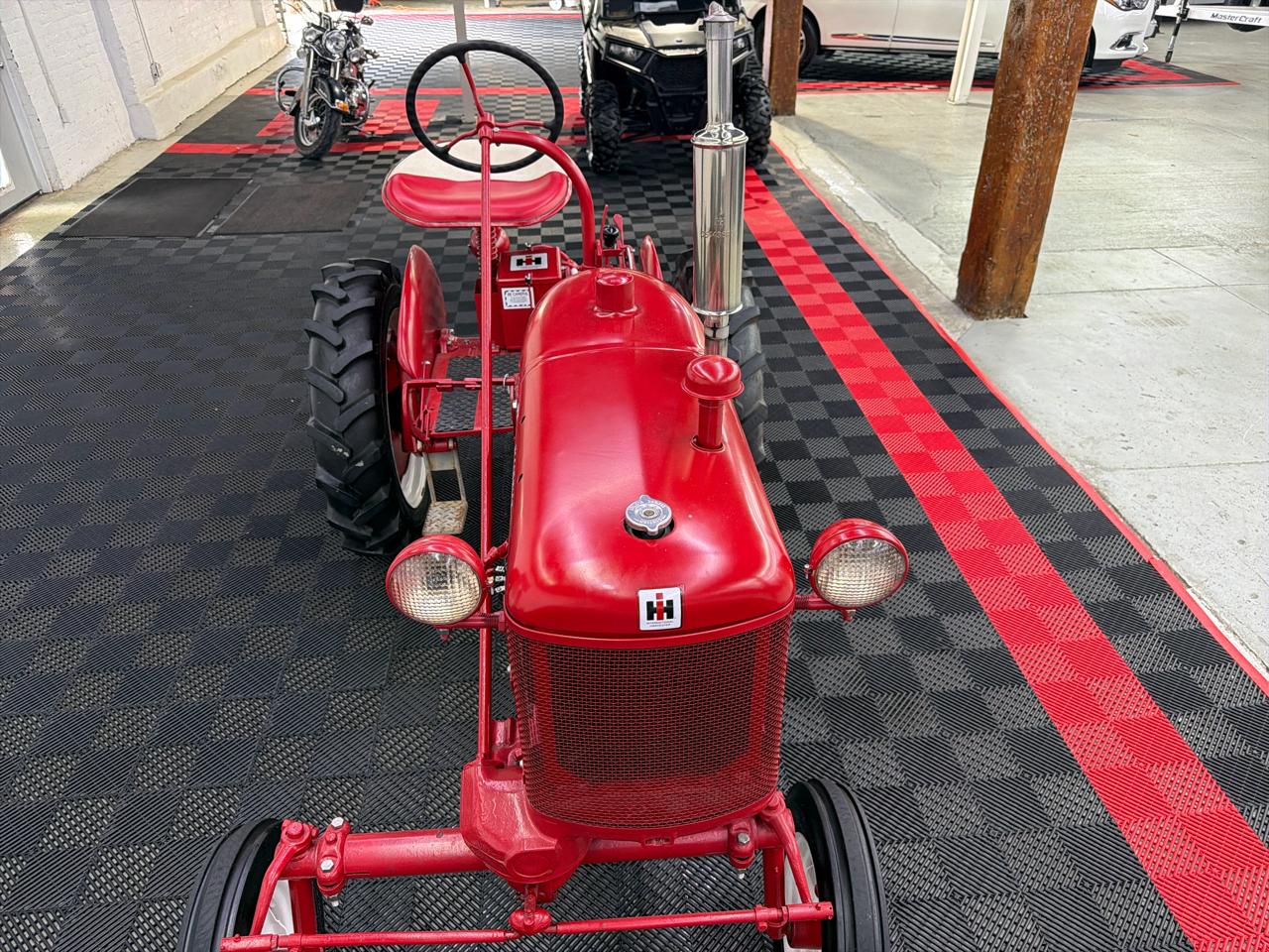 International Cub 154 Lo-Boy  1947