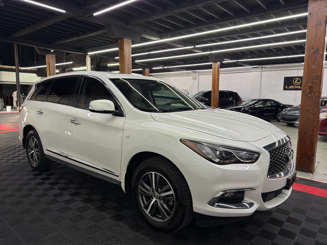 Infiniti QX60 Base AWD 2017