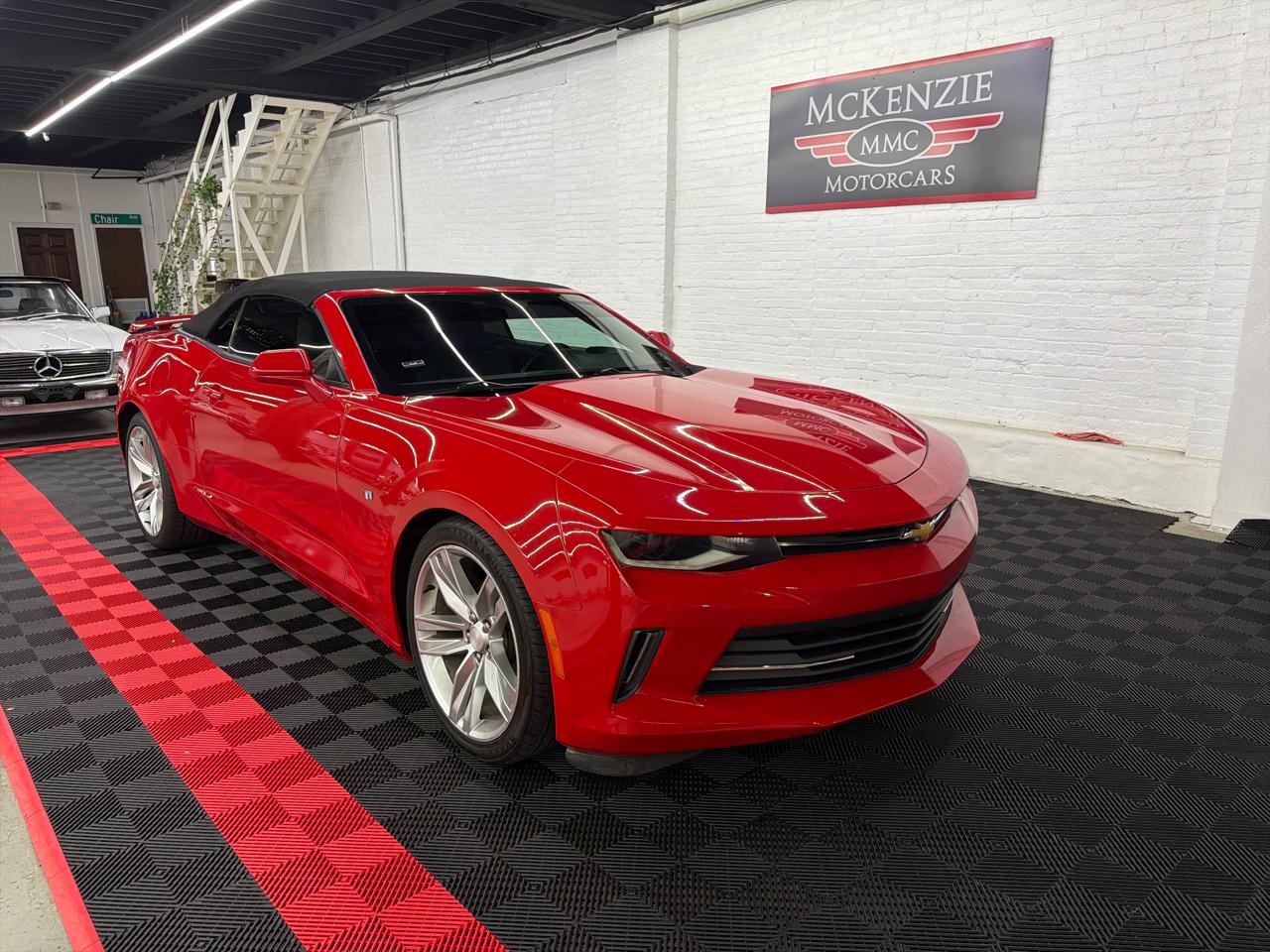 Chevrolet Camaro 1LT Convertible 8A 2018