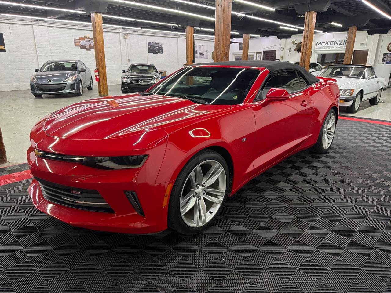 Chevrolet Camaro 1LT Convertible 8A 2018