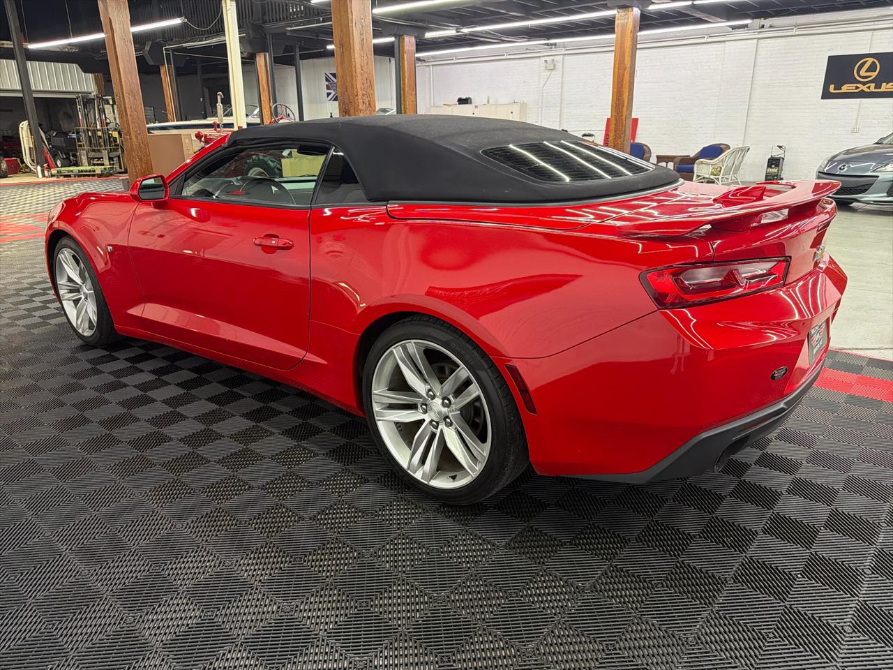 Chevrolet Camaro 1LT Convertible 8A 2018