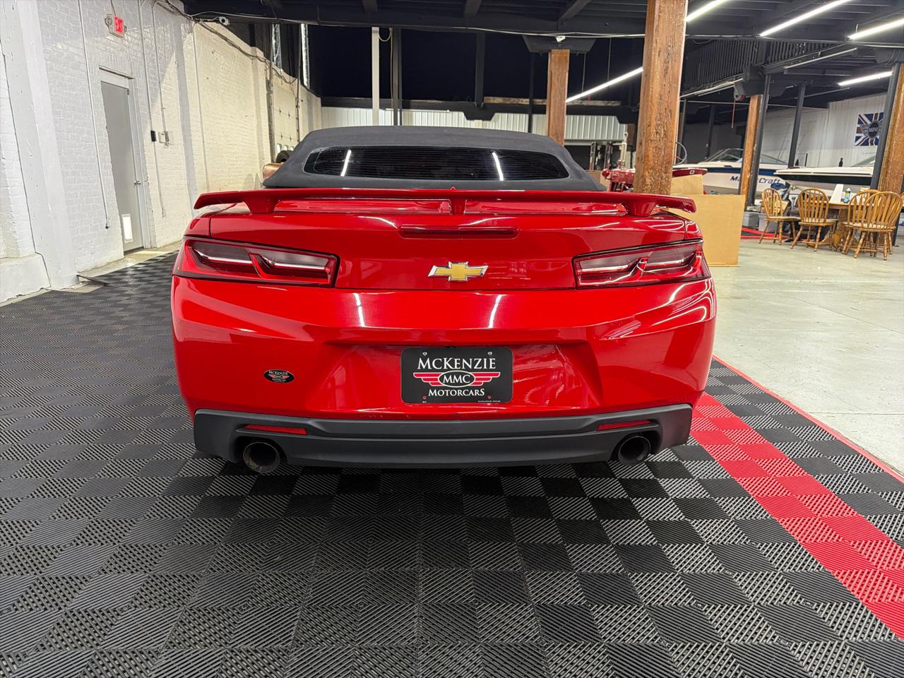 Chevrolet Camaro 1LT Convertible 8A 2018