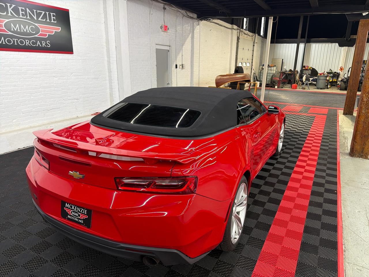 Chevrolet Camaro 1LT Convertible 8A 2018