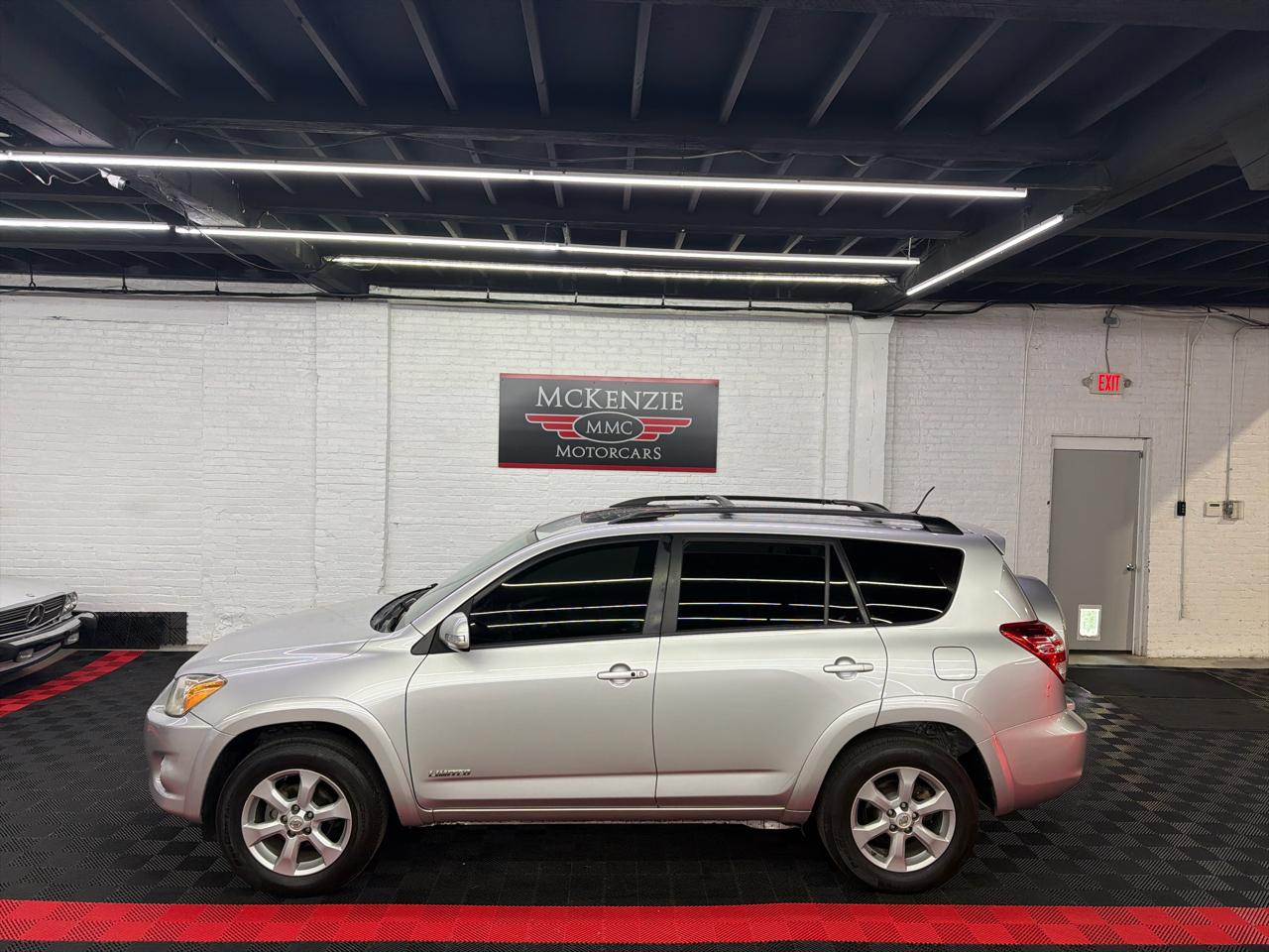 Toyota RAV4 Limited I4 4WD 2012
