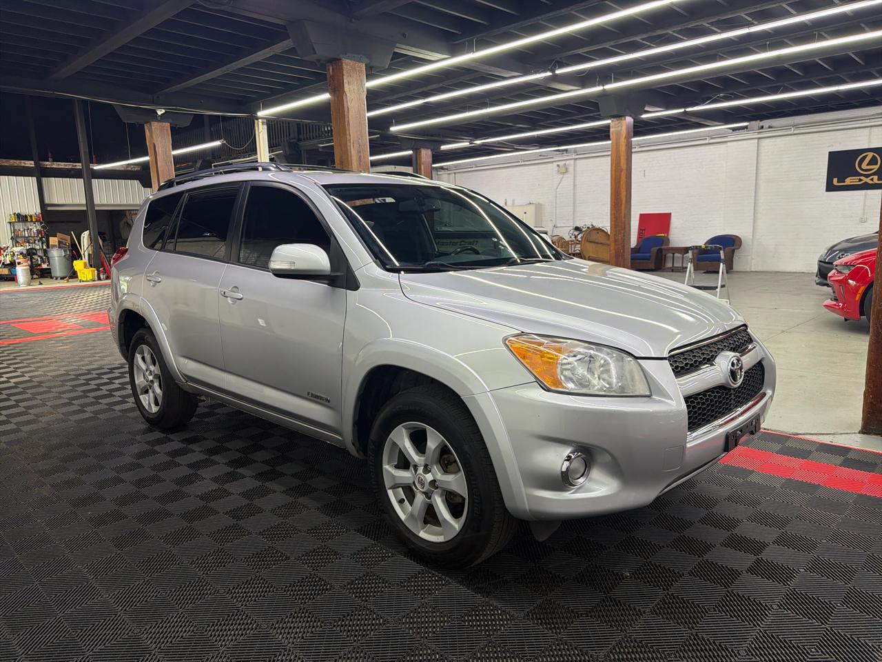 Toyota RAV4 Limited I4 4WD 2012