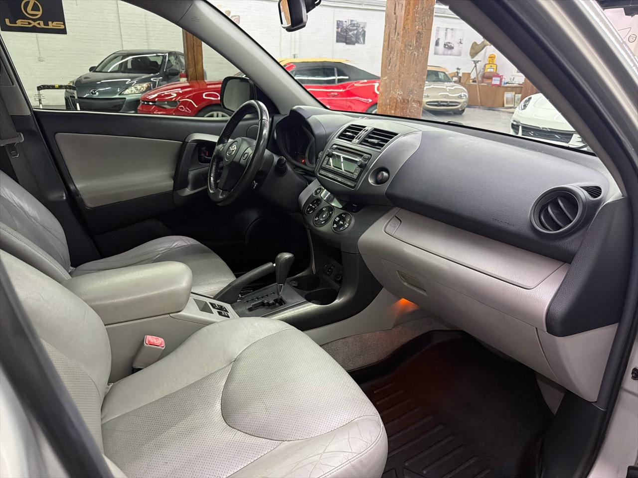 Toyota RAV4 Limited I4 4WD 2012