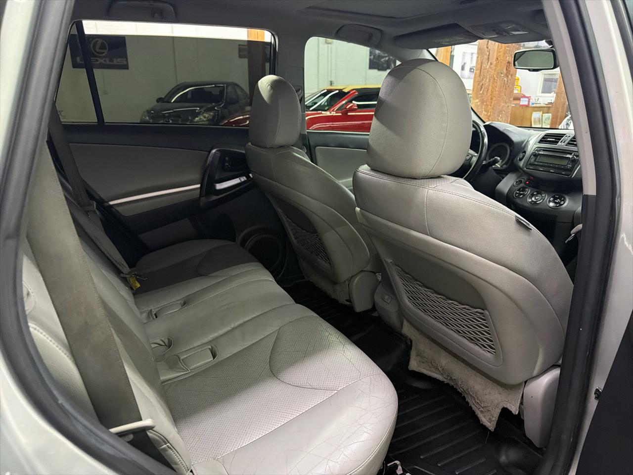 Toyota RAV4 Limited I4 4WD 2012