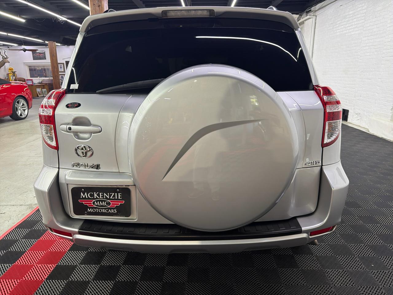 Toyota RAV4 Limited I4 4WD 2012
