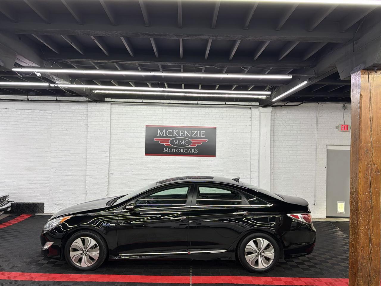 2013 Hyundai Sonata Hybrid Sedan