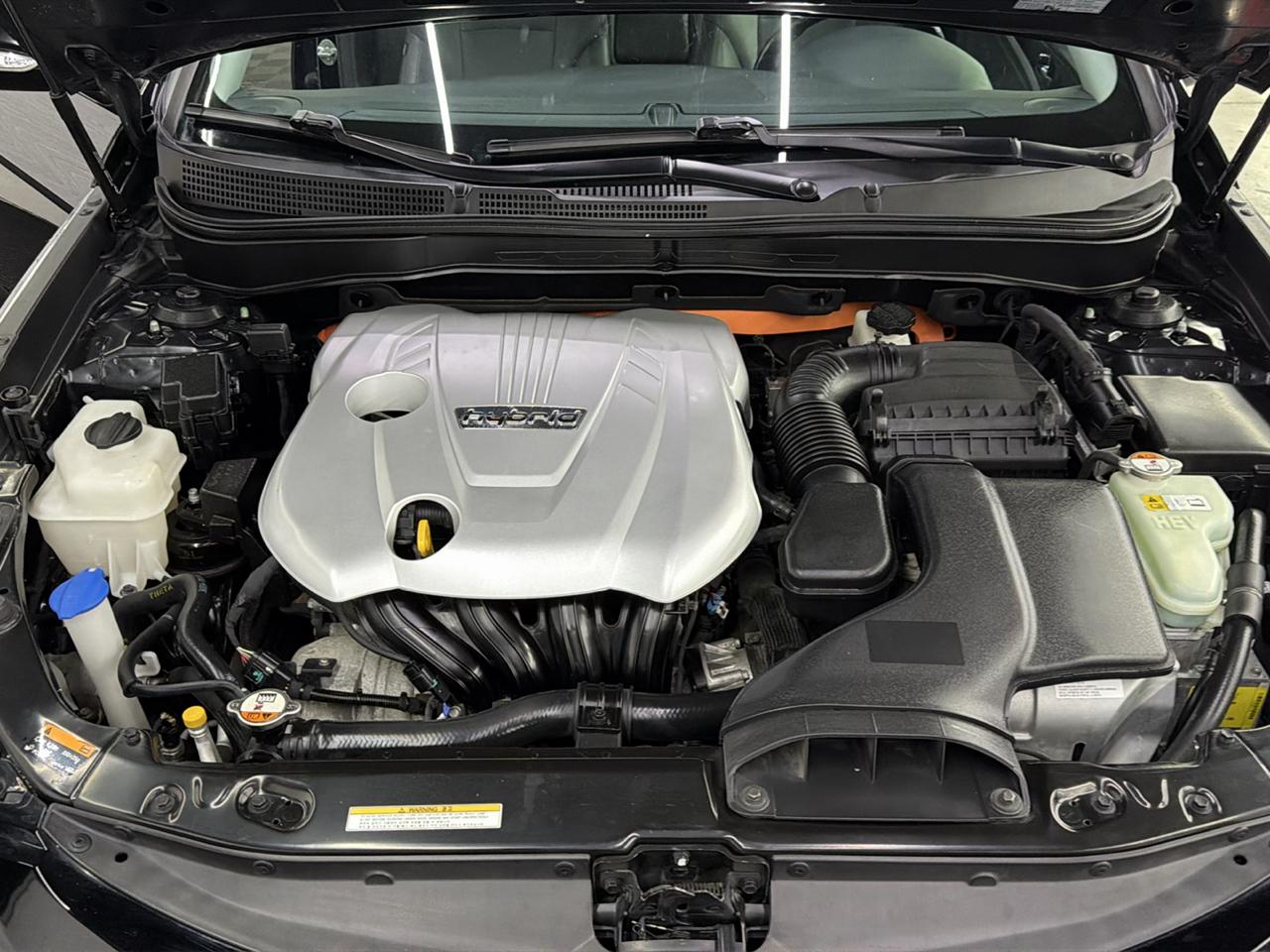 Hyundai Sonata Hybrid Sedan 2013