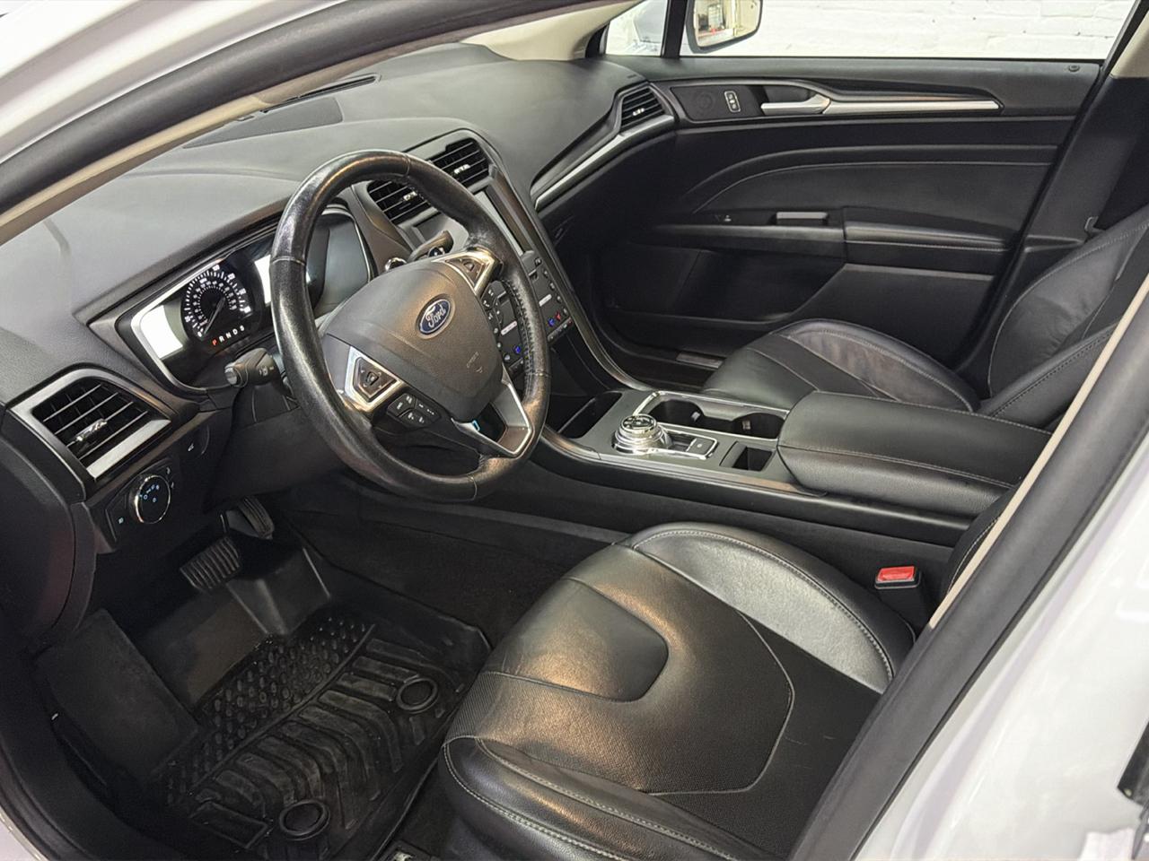 Ford Fusion Titanium AWD 2020
