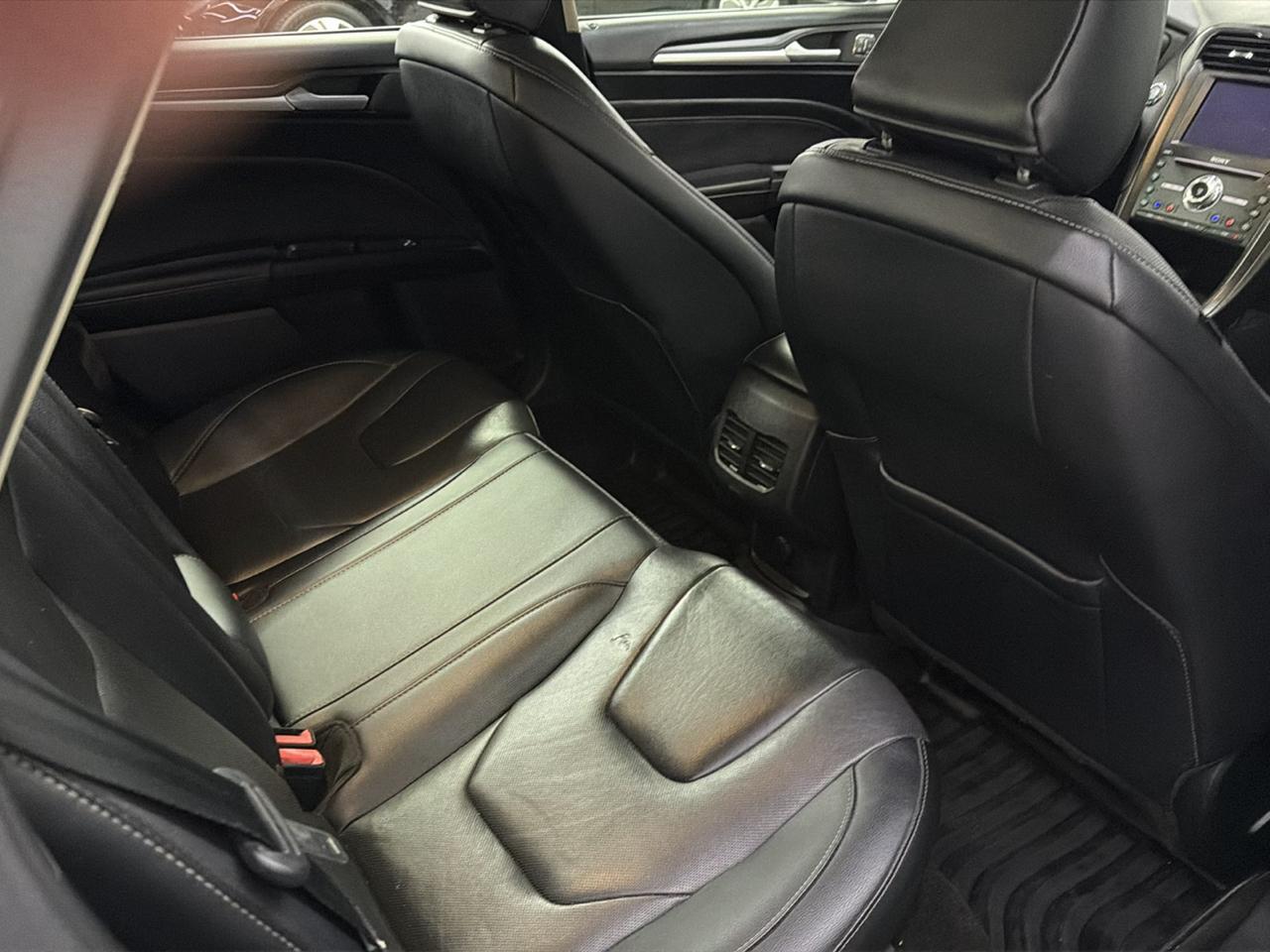 Ford Fusion Titanium AWD 2020