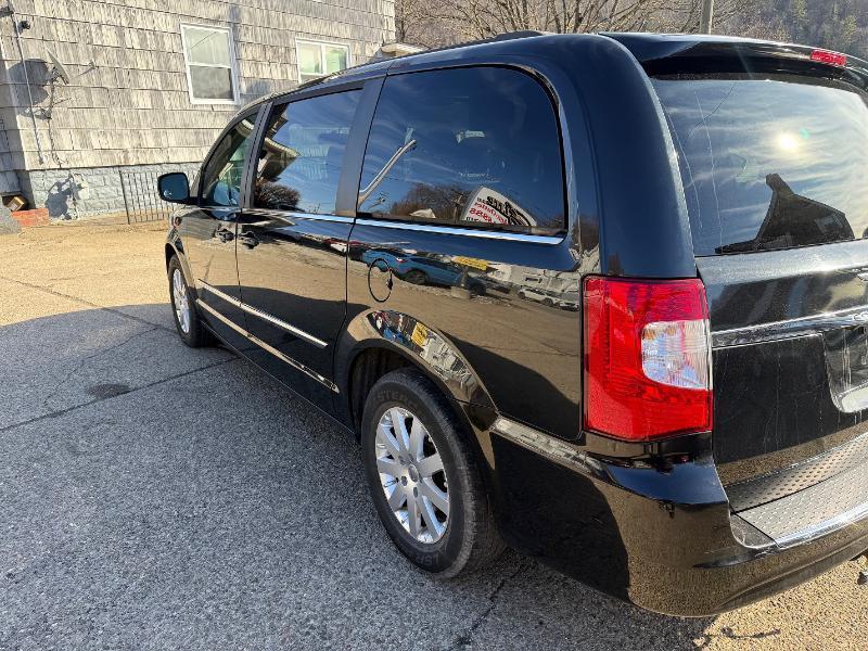 Chrysler Town & Country Touring 2016