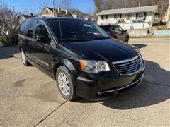 2016 Chrysler Town & Country 