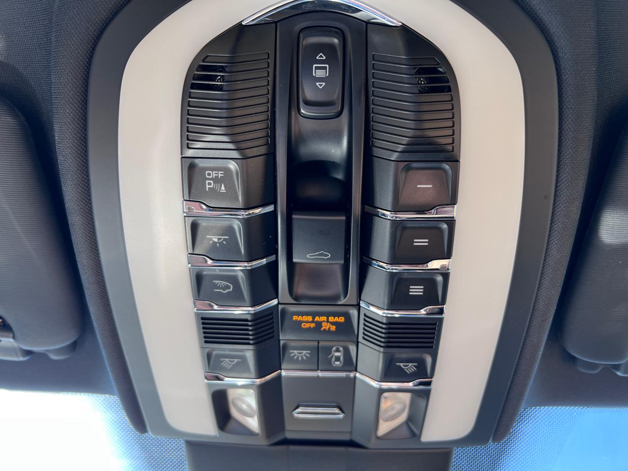 Porsche Cayenne AWD 4dr S E-Hybrid 2016