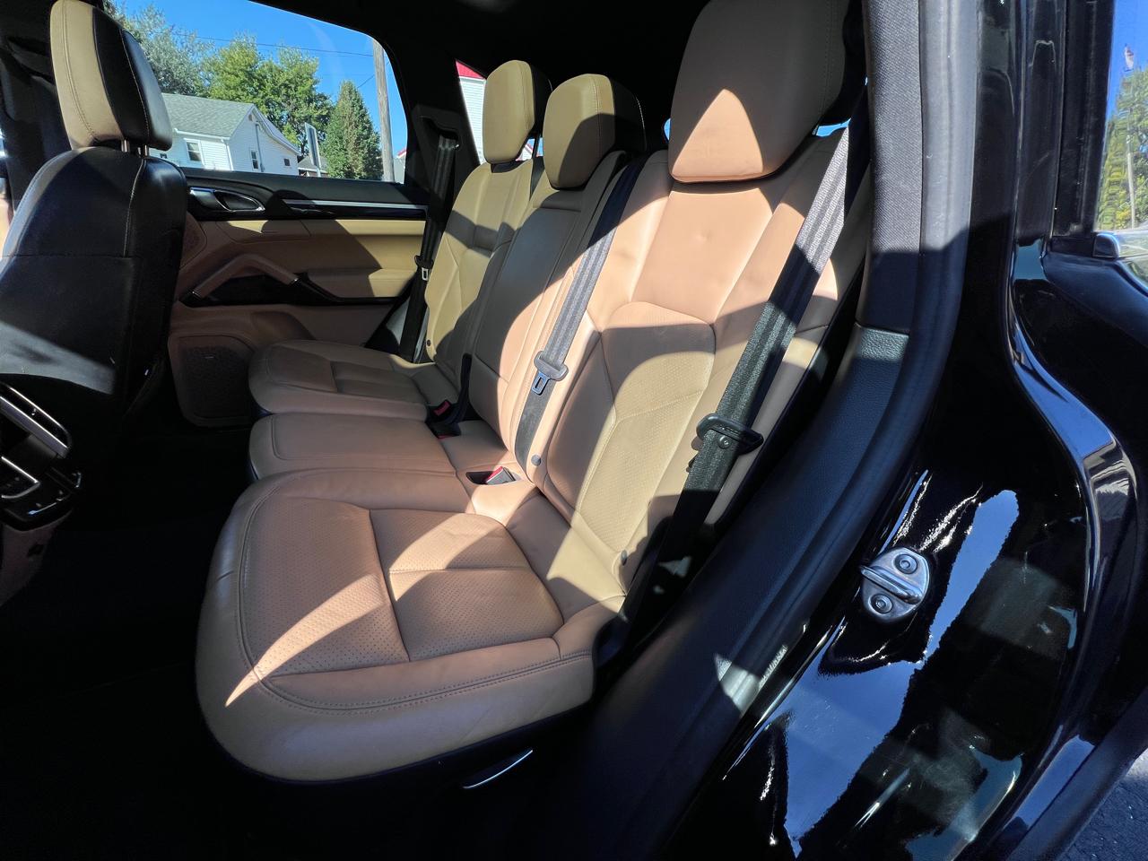 Porsche Cayenne AWD 4dr S E-Hybrid 2016