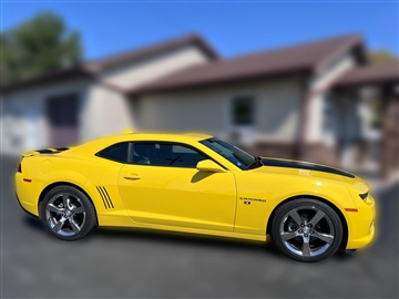 2015 Chevrolet Camaro 2dr Coupe RS