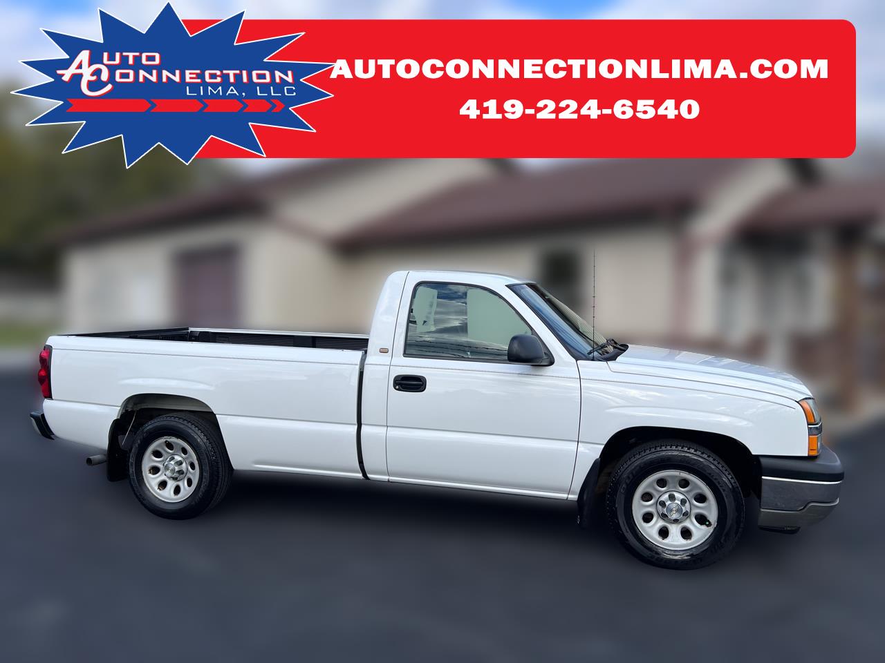 2005 Chevrolet Silverado 1500 Reg Cab 133.0" WB Work Truck